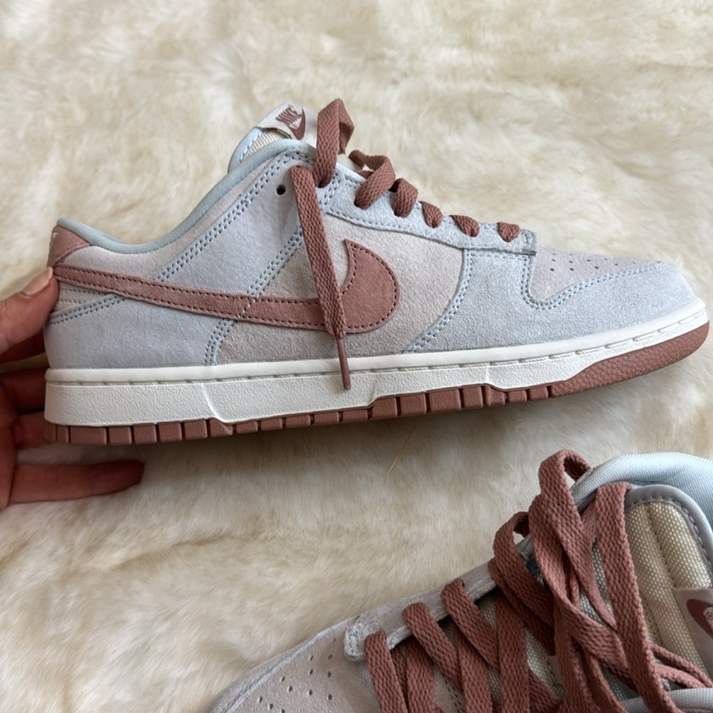 Nike Dunk Low “Fossil Rose” - Picture 2 of 4